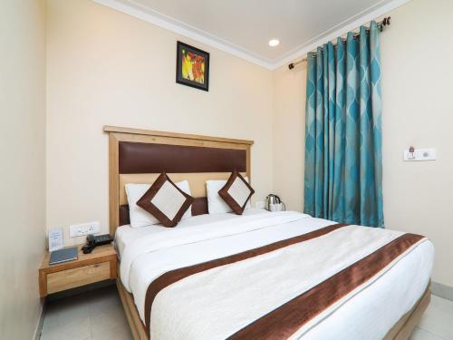 Hotel Amar International,,2 star