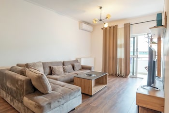 Tirent Apartment Komuna Parisit 2,,3 star