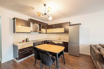 Tirent Apartment Komuna Parisit 2,,3 star
