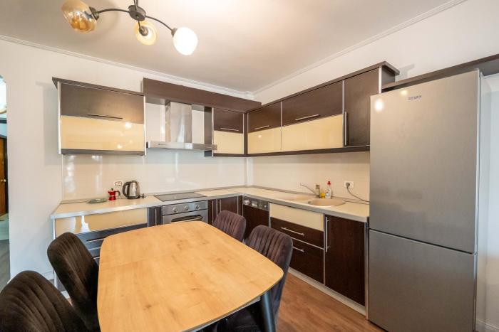 tirent apartment komuna parisit 2