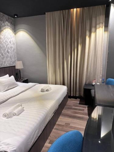 t mok hotel