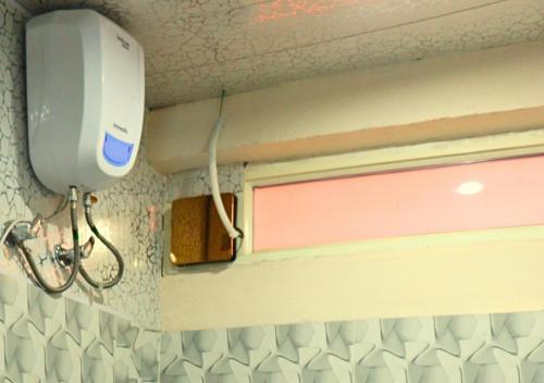 Ganga Riverfront Rooms And Banquet,,3 star