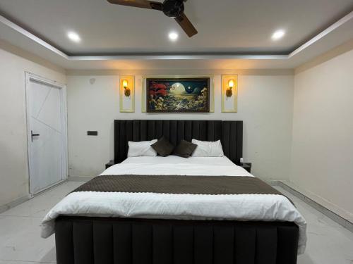 The Royal Inn,,2 star