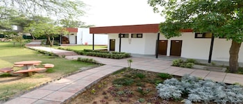 lake view huts and resort