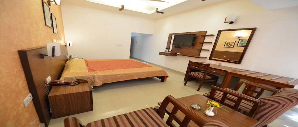 lake view huts and resort