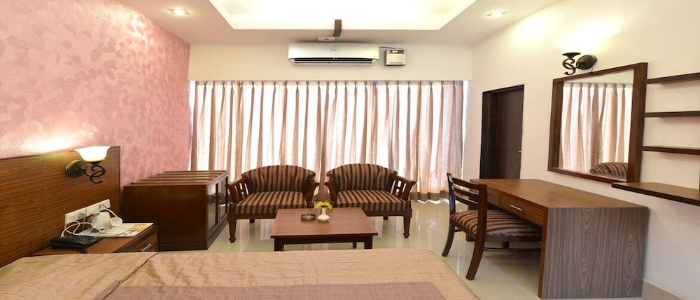 lake view huts and resort