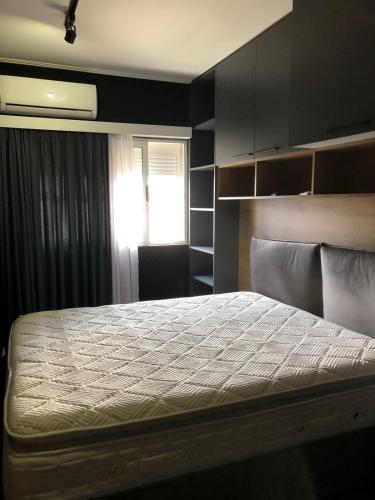 tirent apartment komuna parisit 1