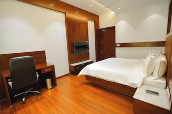 hotel lakshmi towers