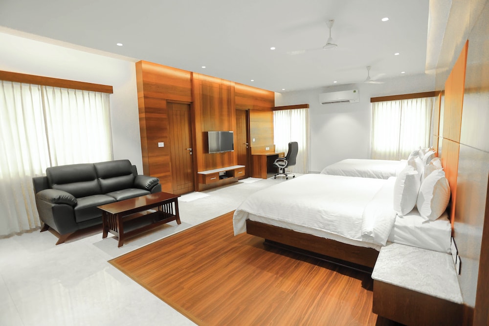 hotel lakshmi towers