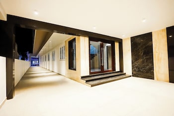 hotel lakshmi towers