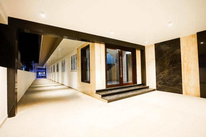 hotel lakshmi towers