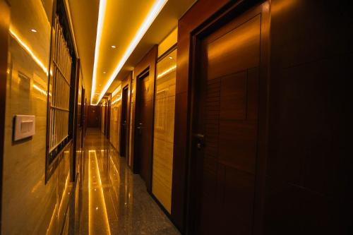 hotel lakshmi towers