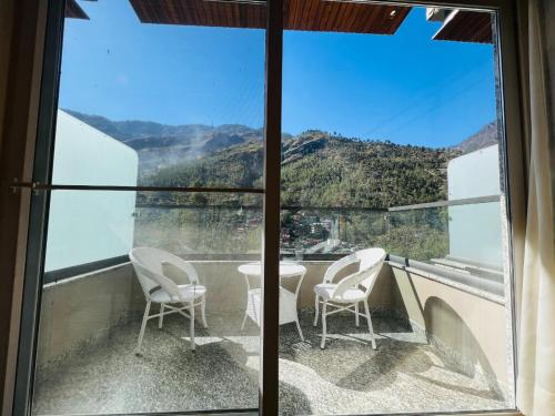 hotel virasat e bushahr