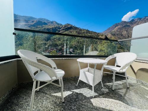 Hotel Virasat-E-Bushahr,,2 star