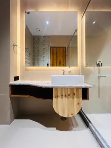 hotel virasat e bushahr