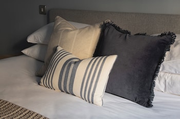 St Catherine's Hospital - Bath,,5 star