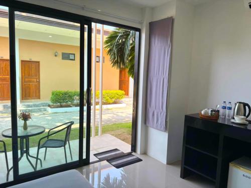 3 tigers resort and hostel