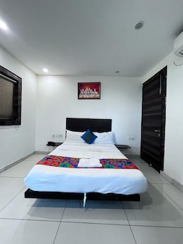 kinsfolk inn hotel and banquet