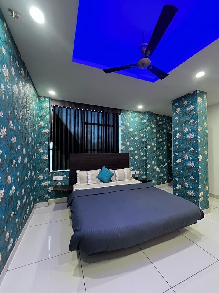 kinsfolk inn hotel and banquet