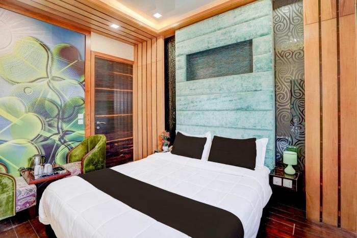 modern comfort stays at swarop nagar kanpur