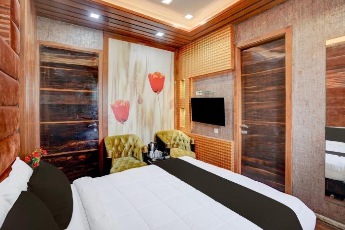 modern comfort stays at swarop nagar kanpur