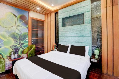 modern comfort stays at swarop nagar kanpur