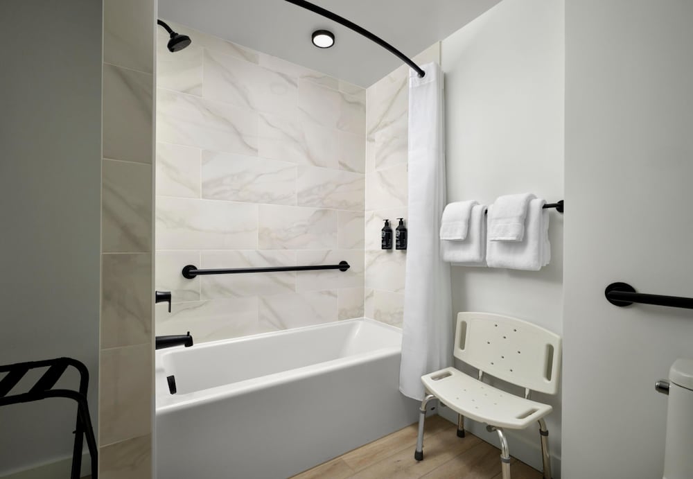 the margot hotel san diego gaslamp quarter outset by hilton
