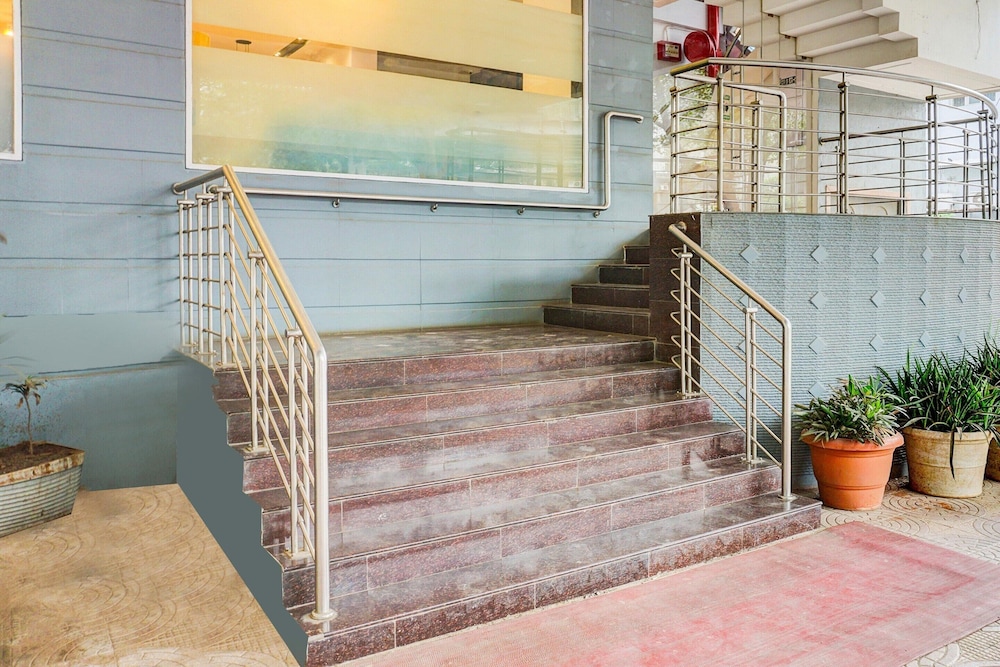 townhouse bombay exhibition centre goregaon