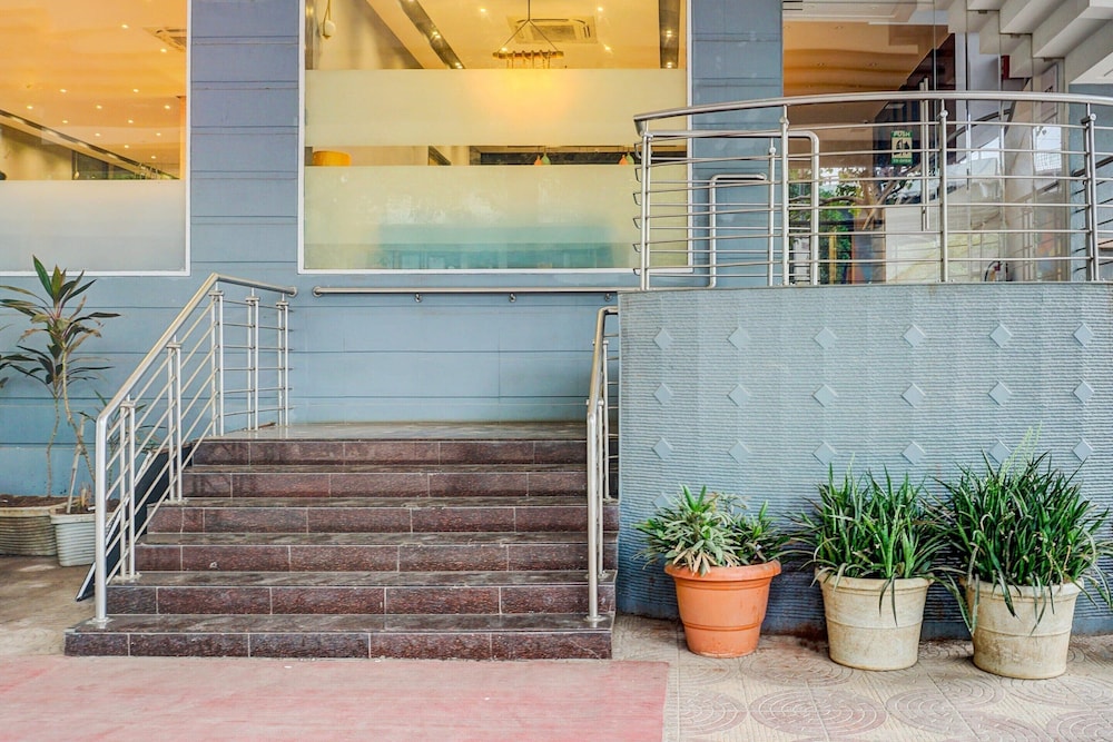 townhouse bombay exhibition centre goregaon