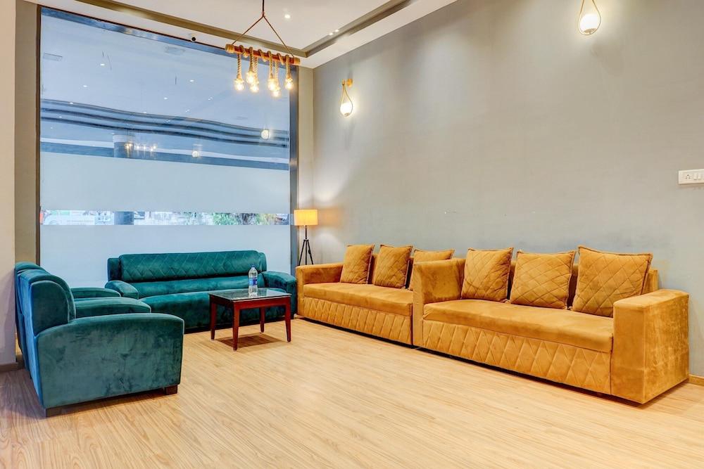 townhouse bombay exhibition centre goregaon