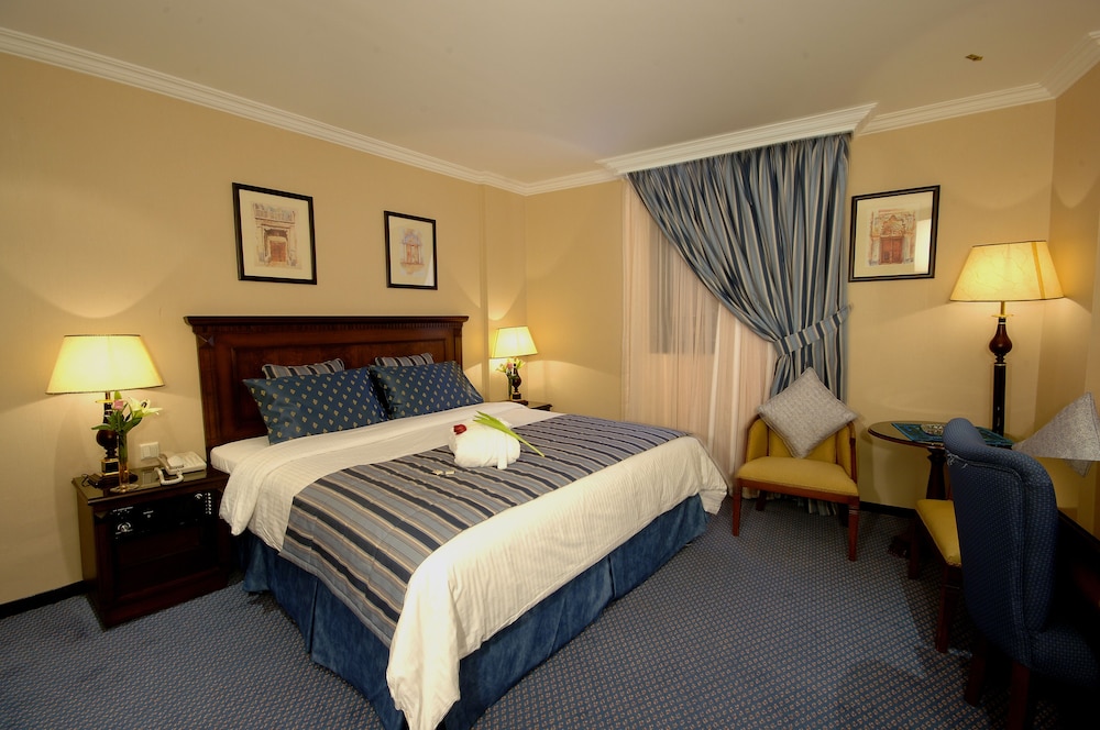 crowne plaza riyadh palace by ihg