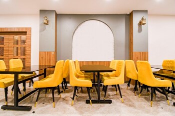 luxury stays near sea beach and jagannath temple