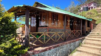 mount olympus hood cabin