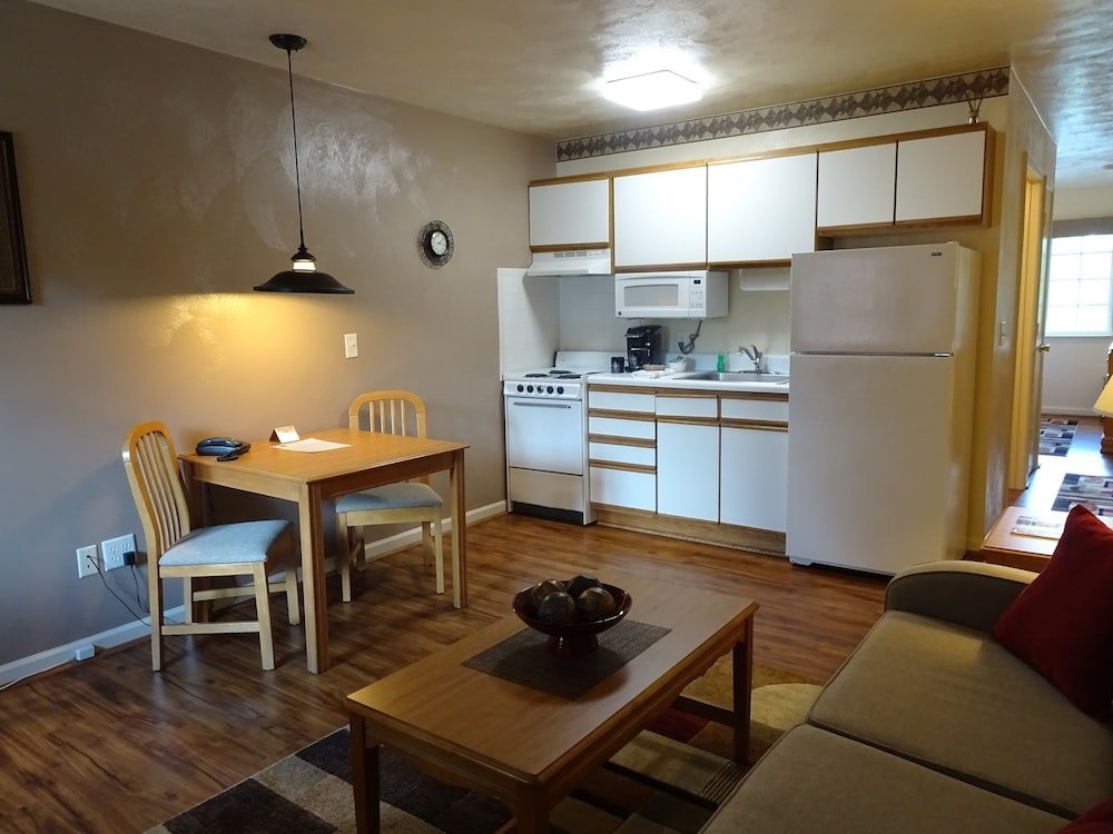 affordable corporate suites lanford