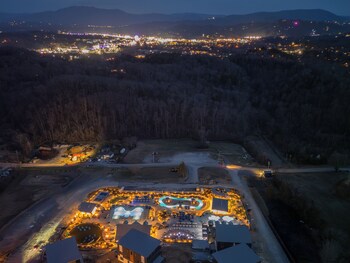 smith creek resort