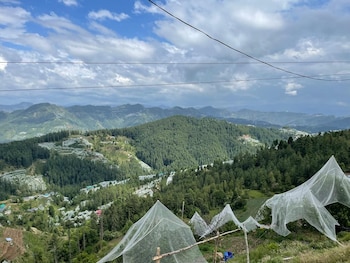 meghsparsh resorts narkanda