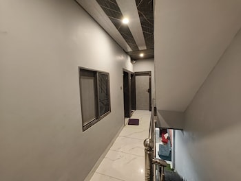 hotel manthan palace