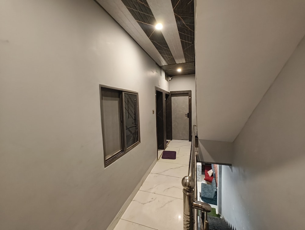 hotel manthan palace