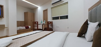 hotel the metropolitan igi airport