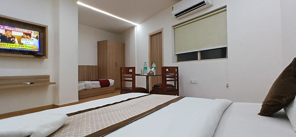 hotel the metropolitan igi airport