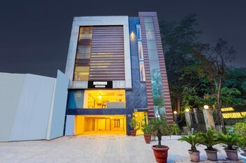 premium stays in the heart of south delhi