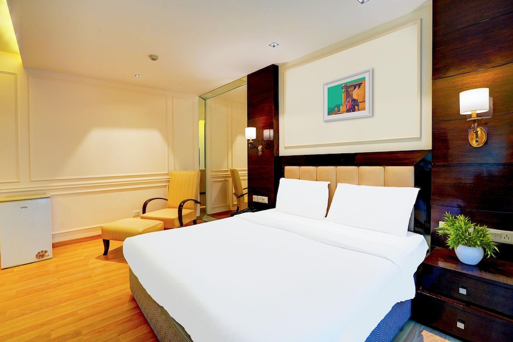 premium stays in the heart of south delhi