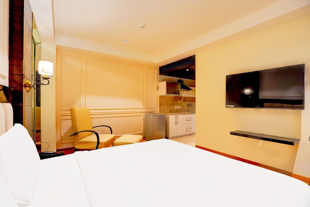 premium stays in the heart of south delhi