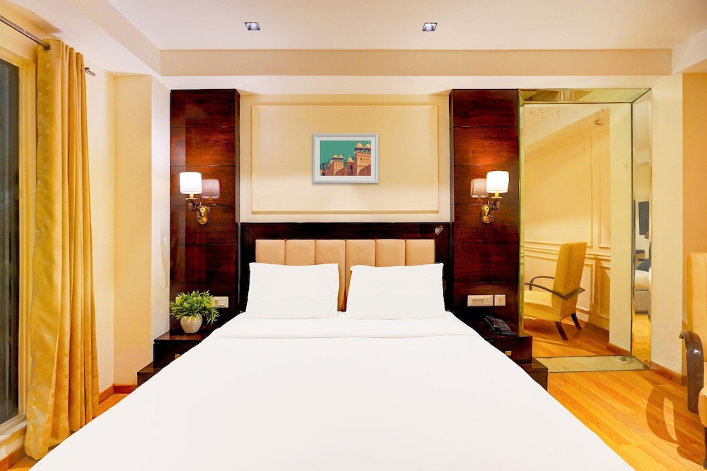 premium stays in the heart of south delhi