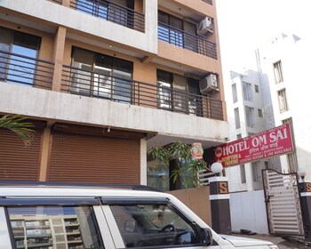 Hotel Om Sai,,2 star