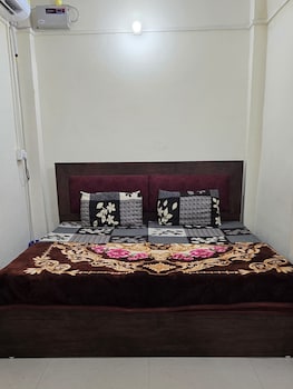 ramlala paying guest house