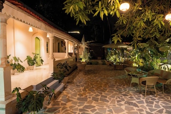 cali stays and cafe by the bay