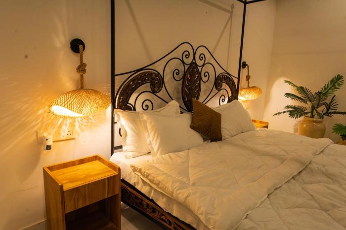 cali stays and cafe by the bay