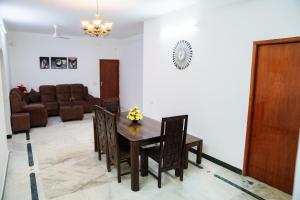 rich inn palace tnagar