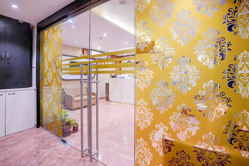 luxurious stays at times square le western mumbai